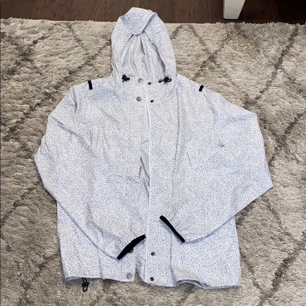 Lucy Windbreaker